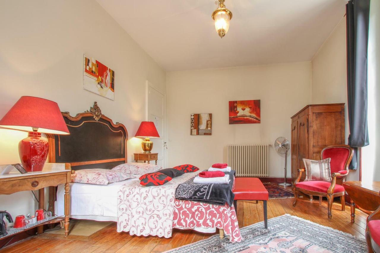 Bed and Breakfast Manoir Des Turets Yvré-lʼÉvêque Zewnętrze zdjęcie
